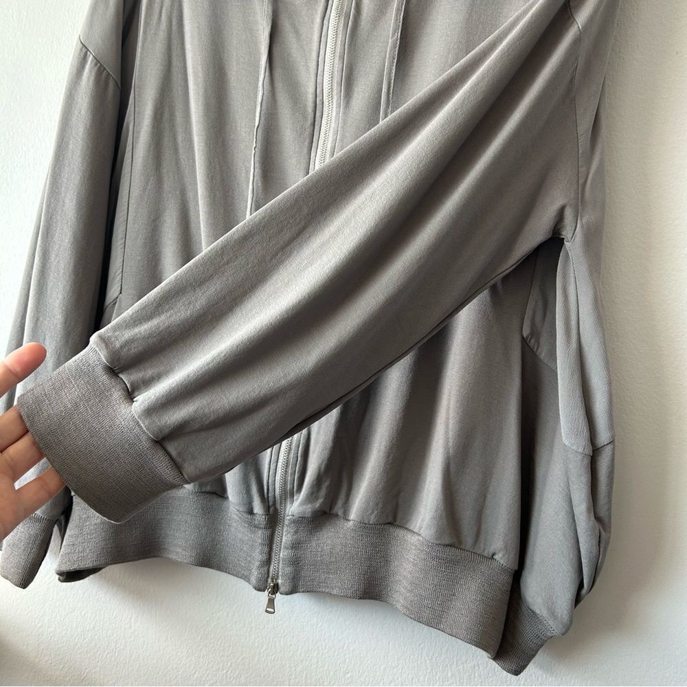TRANSIT Par Such Silky Hoodie Jacket in Taupe Made in Italy - Picture 5 of 12